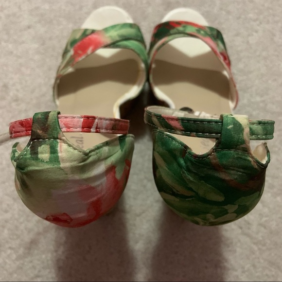 Floral Print Cork Wedges - Picture 9 of 13